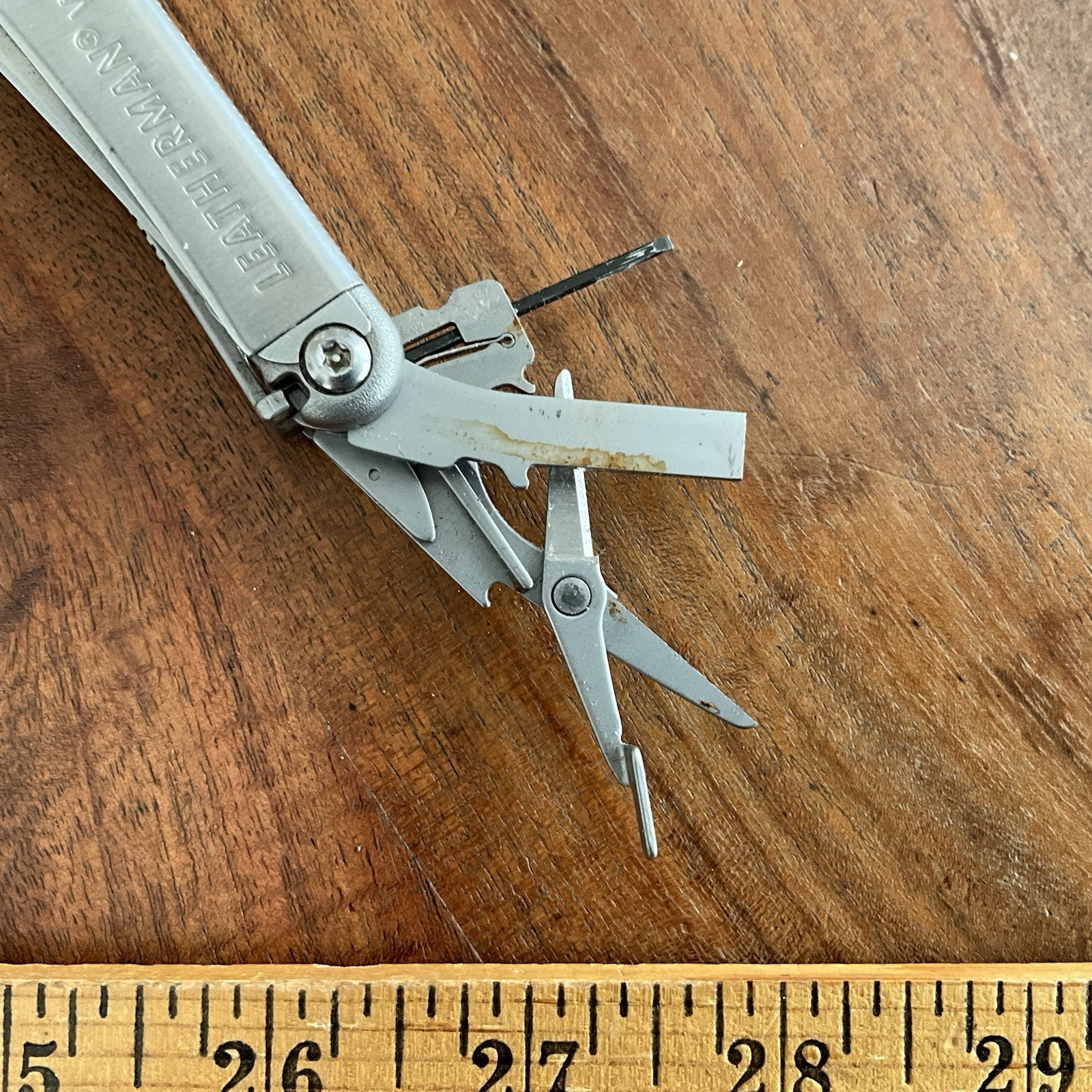 Leatherman WAVE Multi-Tool Date Code 0211 (Feb 2011)