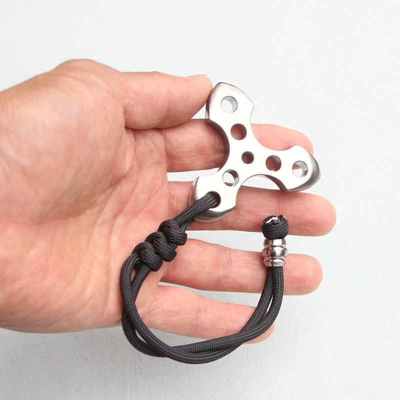Titanium Alloy EDC Triangle Lanyard Bead Paracord Pendant For Knife Flashlight