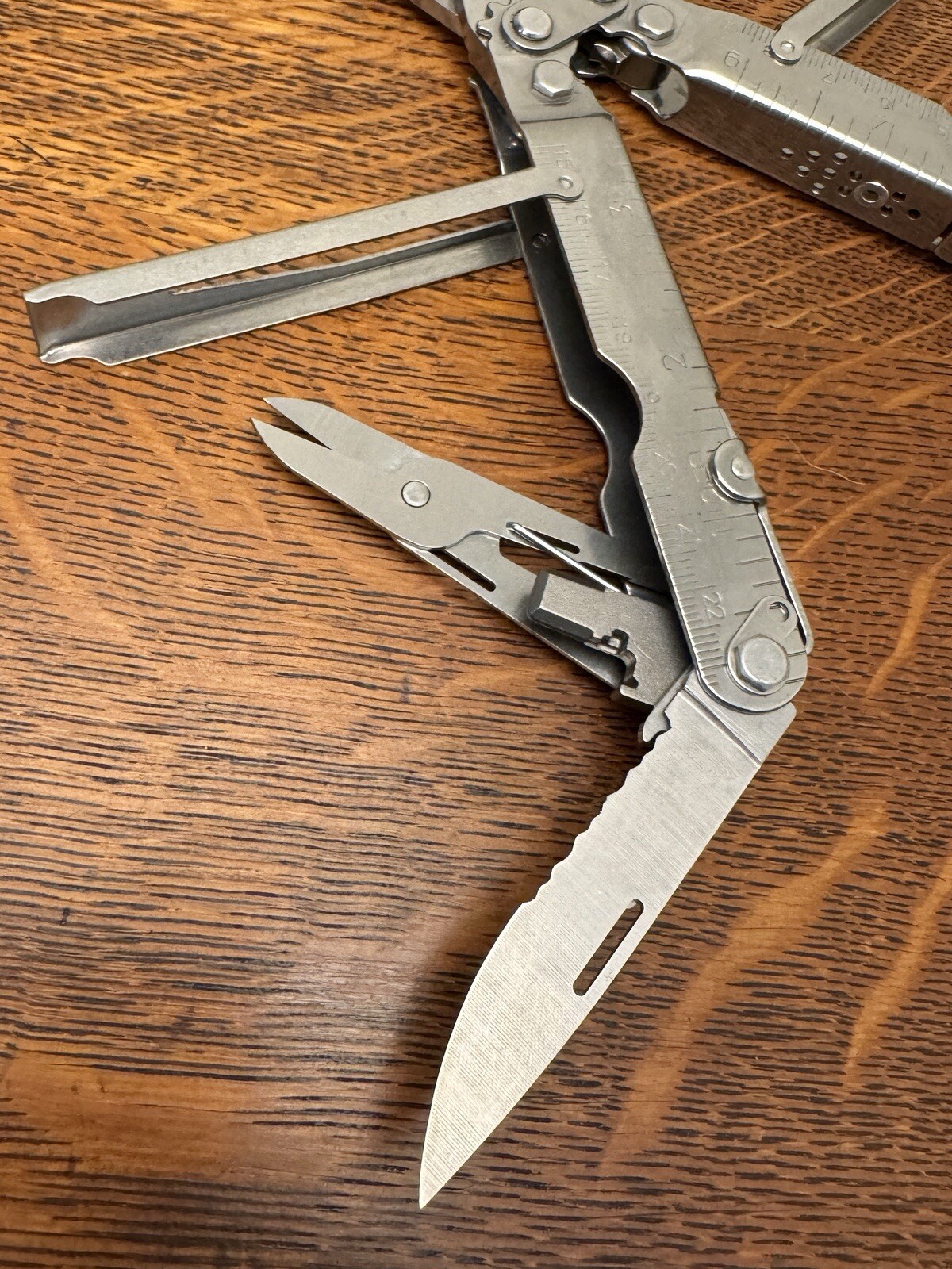 VINTAGE EARLY SOG POWER LOCK S60 UNUSED IN BOX/CASE MULTI TOOL KNIFE LYNNWOOD WA