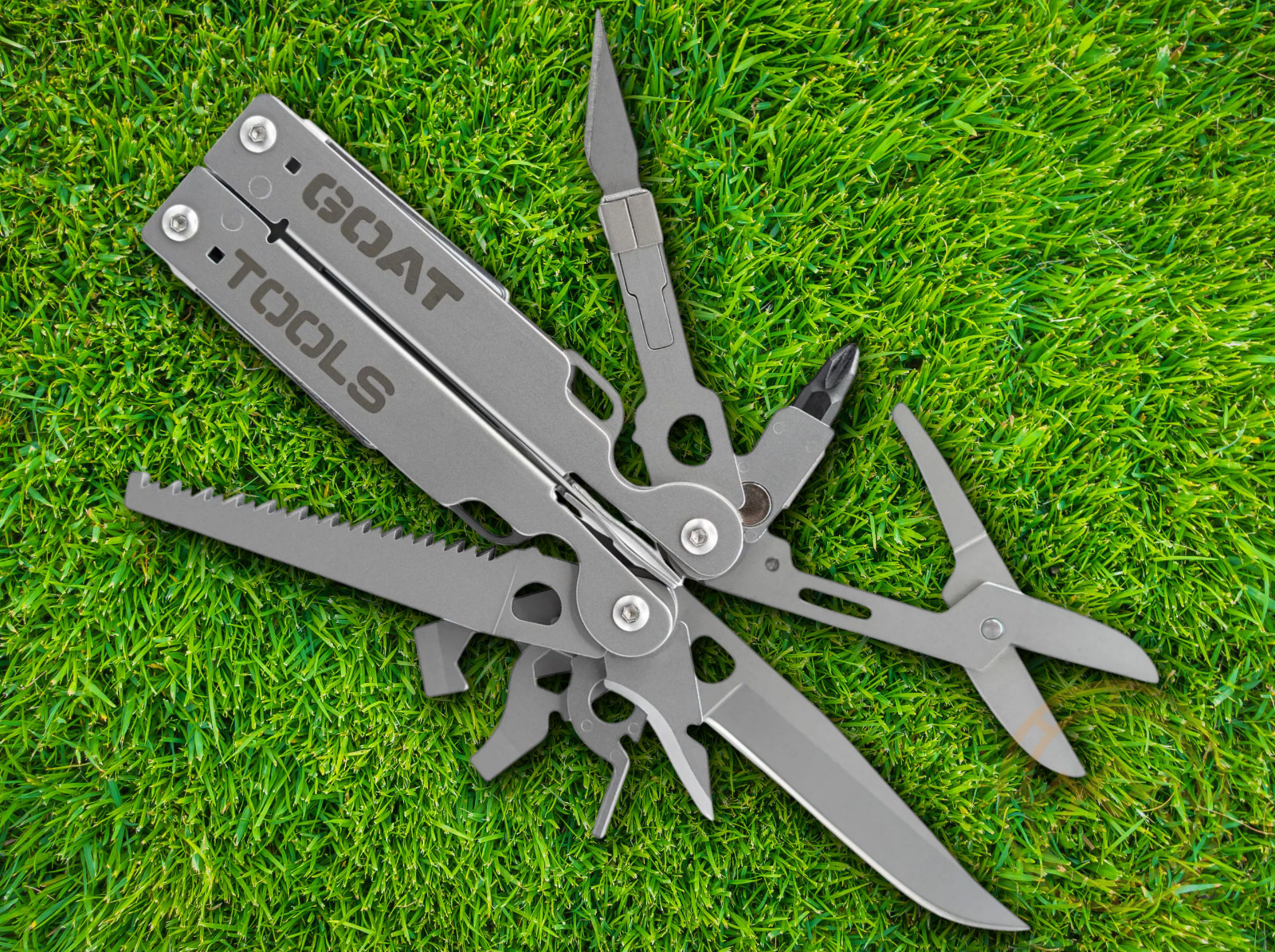 Goat Tools Multitool Satin Integrated Essentials Universal Bit Driver Hot-Swap