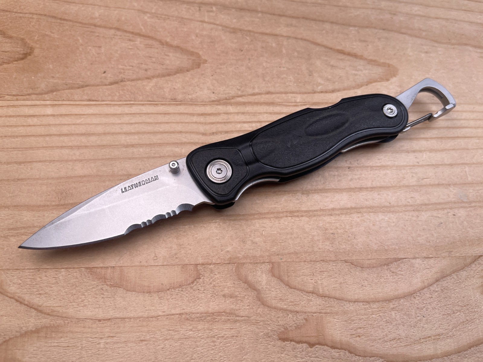 Leatherman E301 Satin Combo Edge w/Bottle Opener Clip Folding Pocket Knife