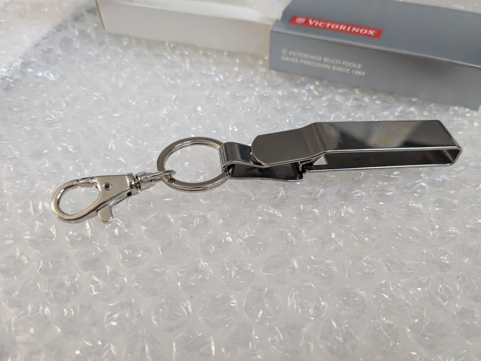 VICTORINOX BELT HANGING CLIP – New in original box – Made in Switzerland
