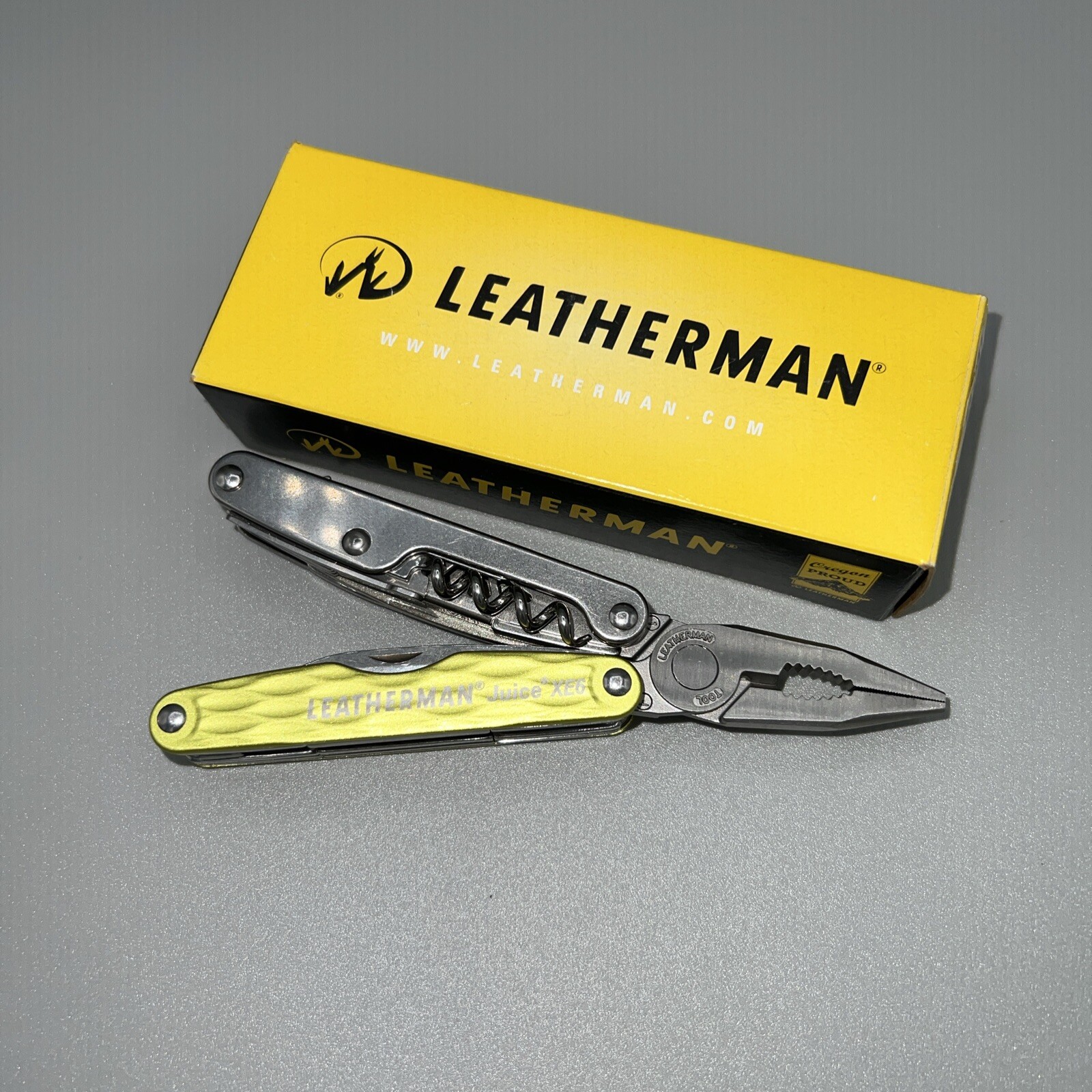 Leatherman Juice XE6 Moss Green 14 Tool Multi-Tool w/Sheath Retired 831931