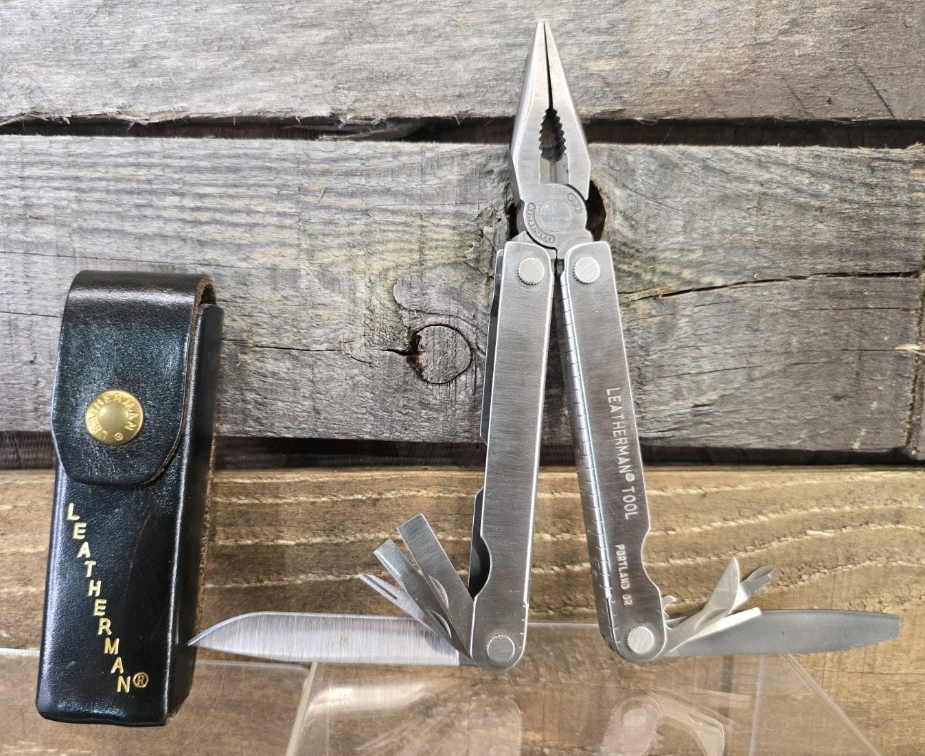 ORIGINAL LEATHERMAN TOOL WITH SHEATH. PAT#1325473. PORTLAND OREGON.
