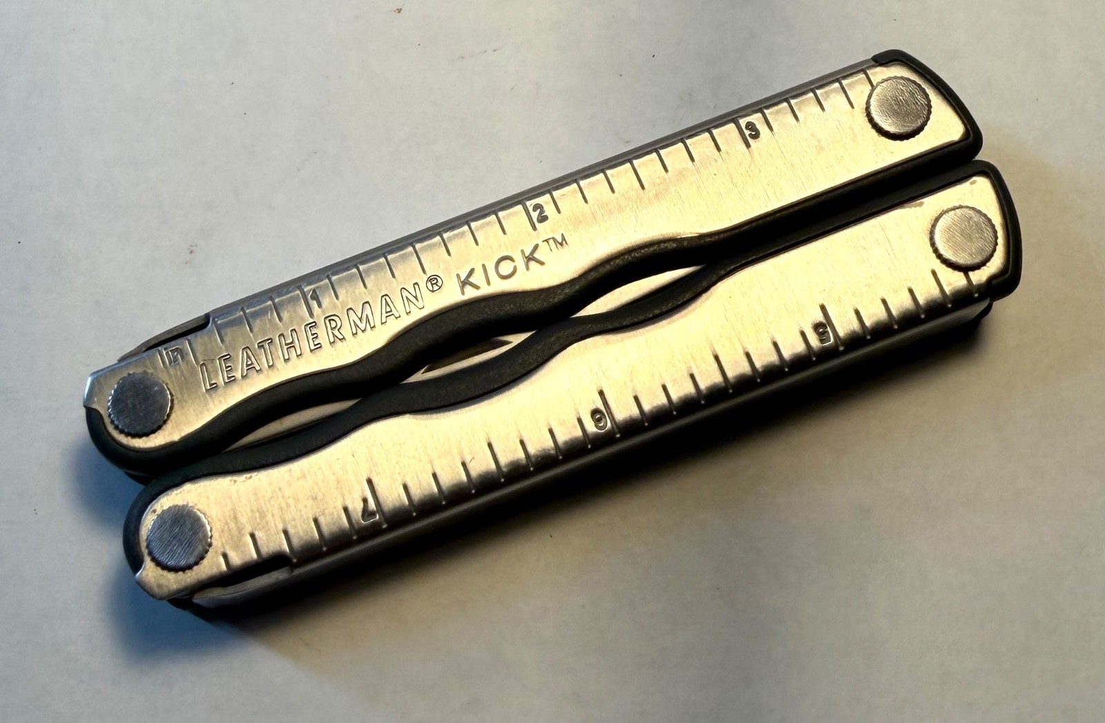 Classic Leatherman Kick Multi-Tool Knife Excellent Condition with Leather Sheath