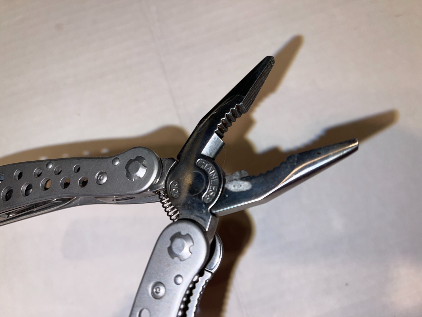 MILITARY Multi Tool Kit Pliers Pocket Knife Folding Screwdriver Multi-functional