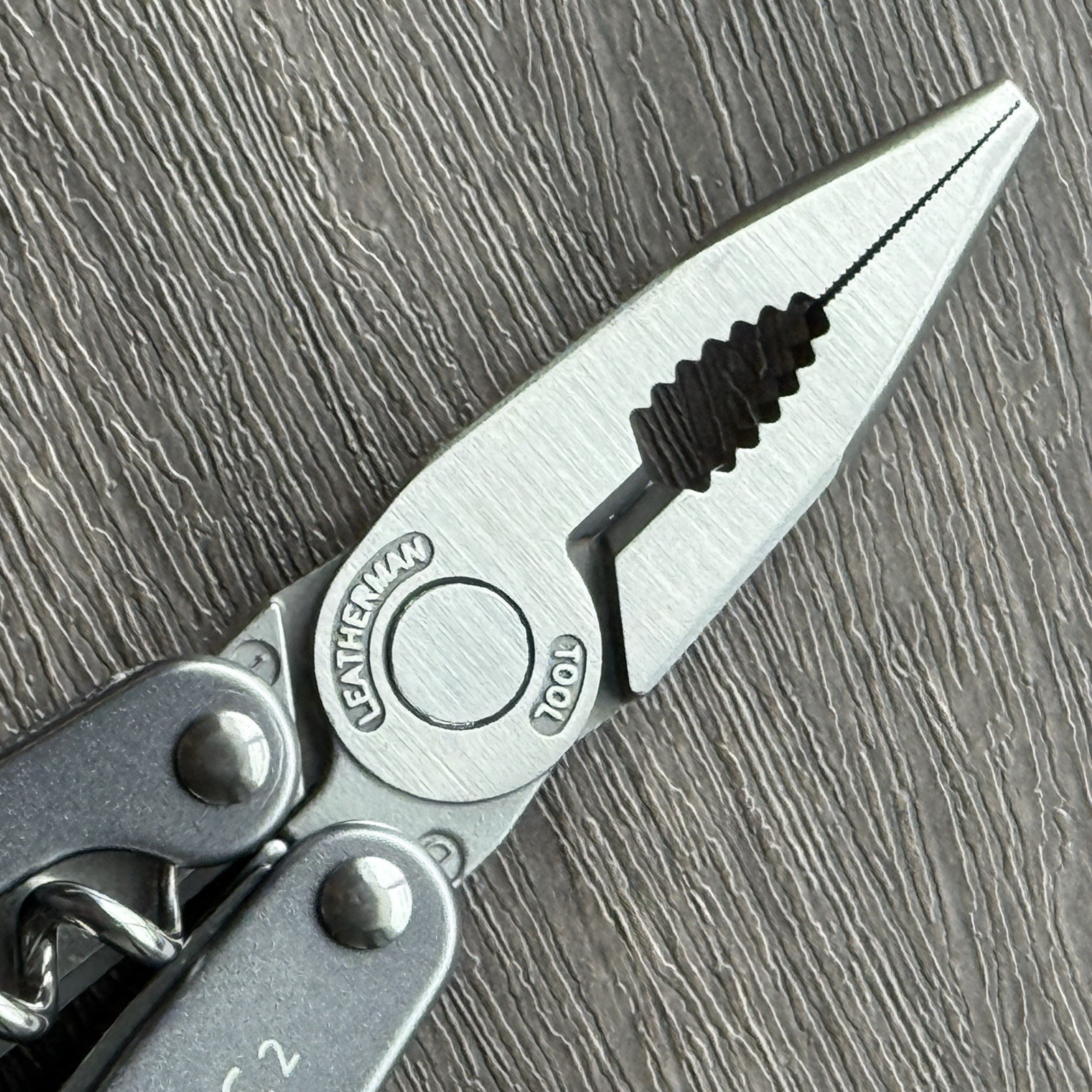 Leatherman Juice C2 Storm Gray. New In Gift Tin Box