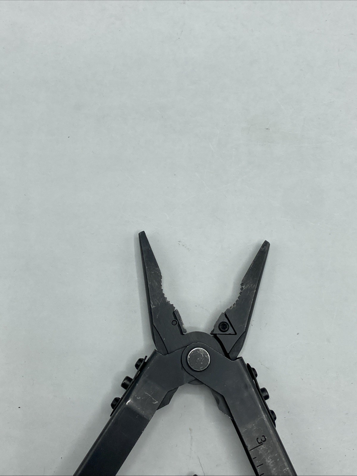 Gerber MP 600, Carbide Cutters, Needlenose with Sheath – Black