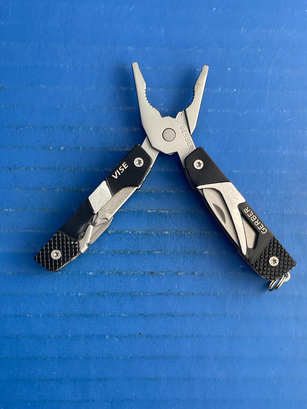 Gerber Vise Black Aluminum Handle Mini Multi-Plier 7 Tool