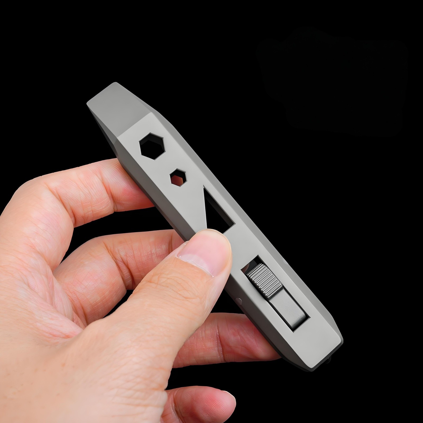 Titanium Alloy Pry Bar Multi-tool EDC Screwdriver Bottle Opener Nail Puller