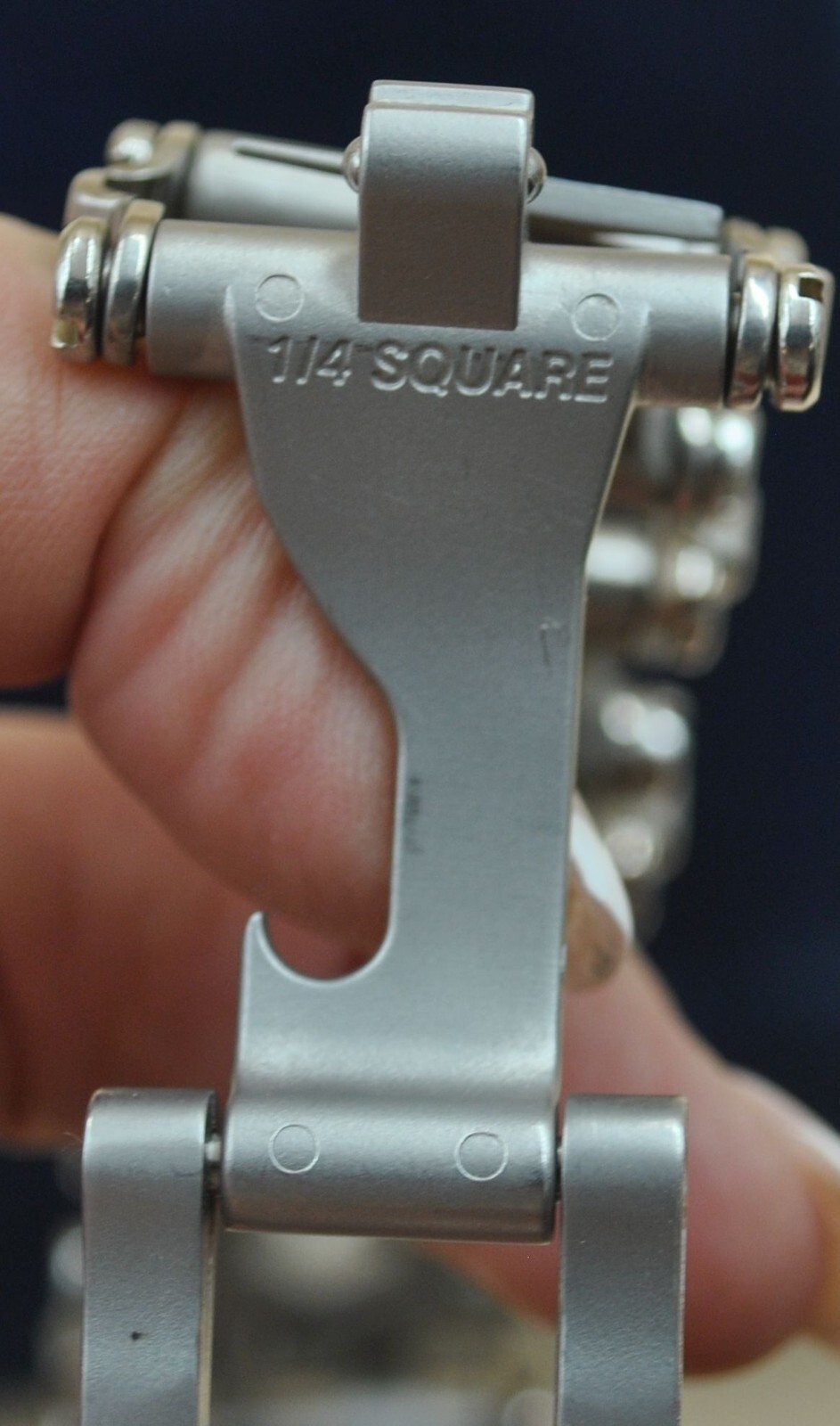 Multifunctional Stainless Steel Outdoor Survive Tool Bracelet