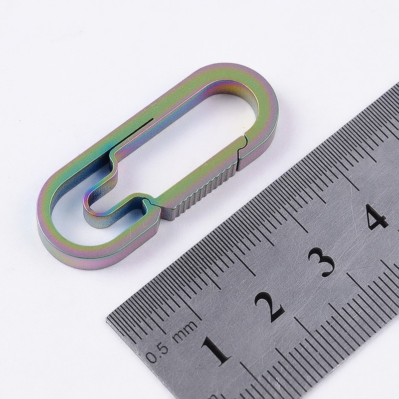 Men’s Metal Alloy Key Holder – Simple Carabiner Style Keychain for Car Keys 1Pcs