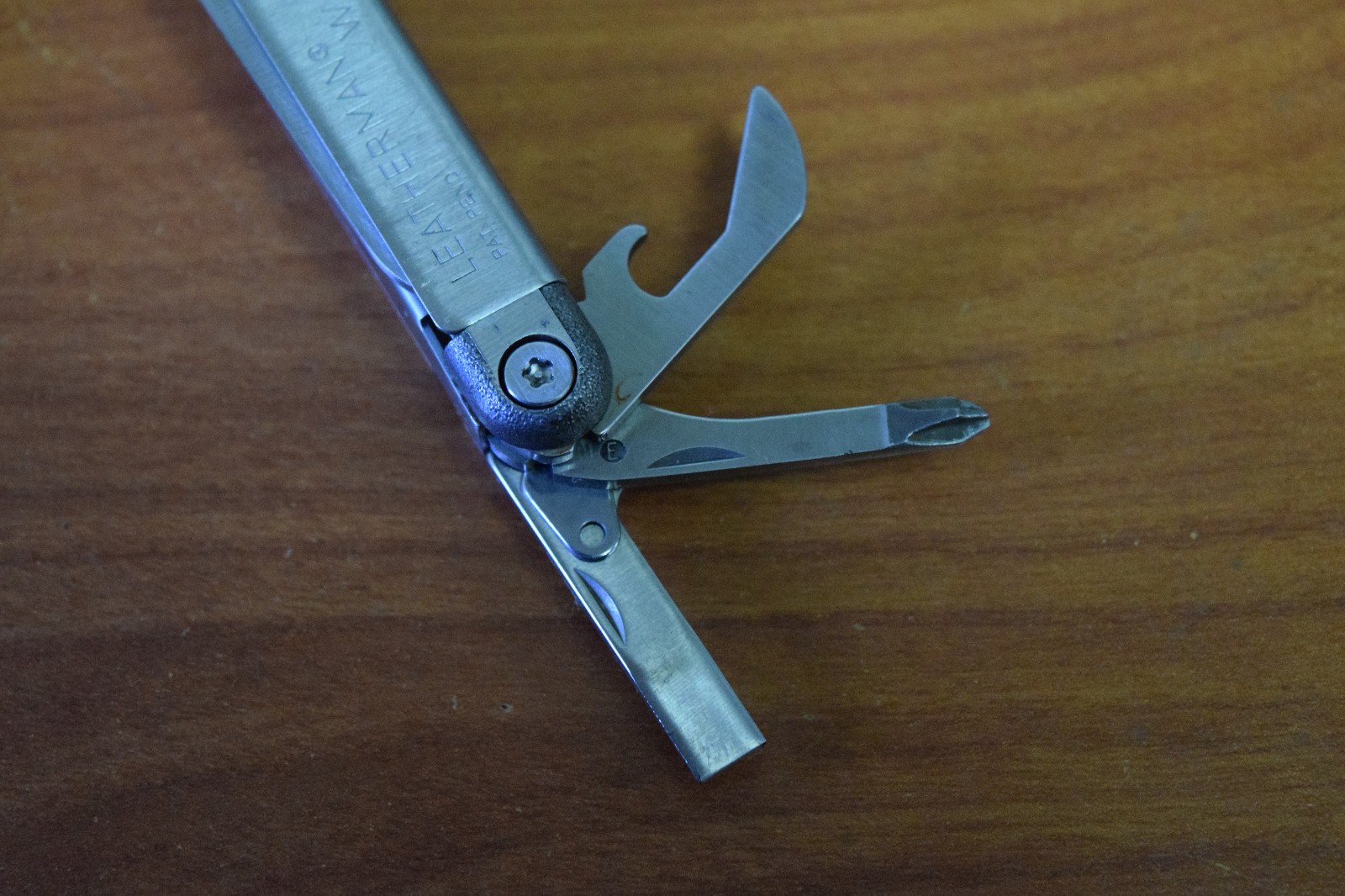 Leatherman Wave multi tool 1999 discountinued model (rare) USA made