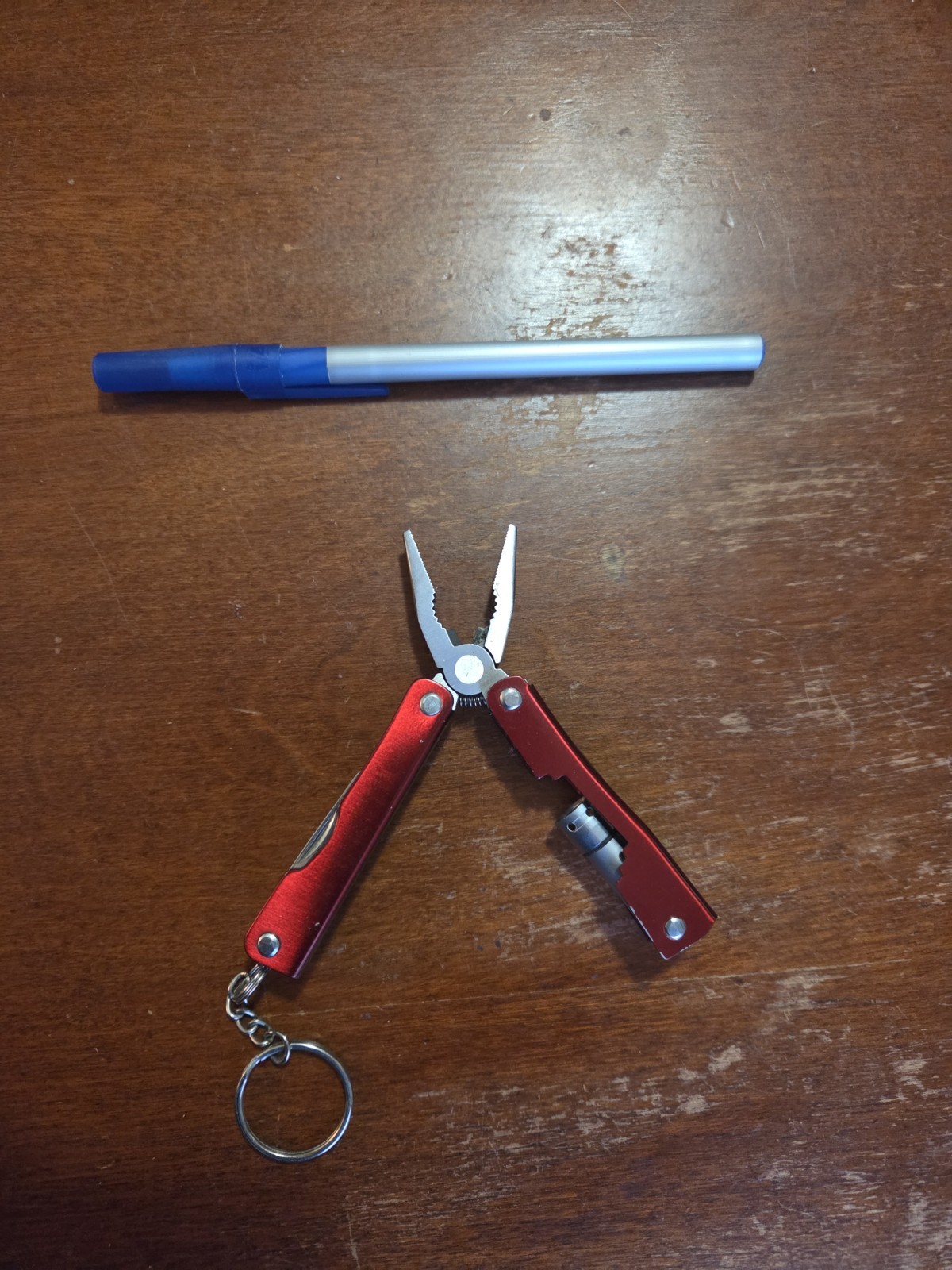 Multi-tool Knife With Light