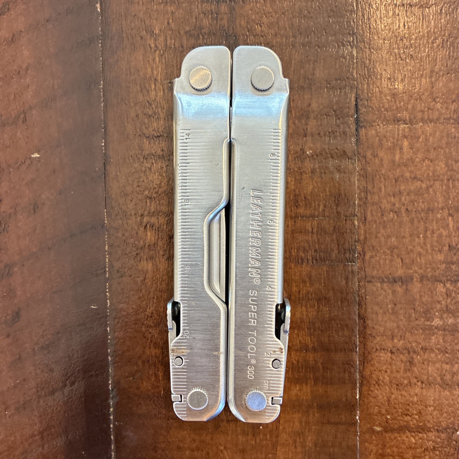 Leatherman Super Tool 300 Multitool 0518- Excellent