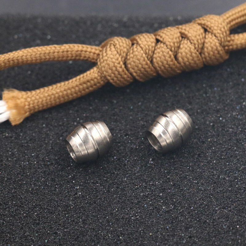 2pcs Titanium Bead Knife Parachute Lanyard Bead EDC Pendant Beads Keychain Tool