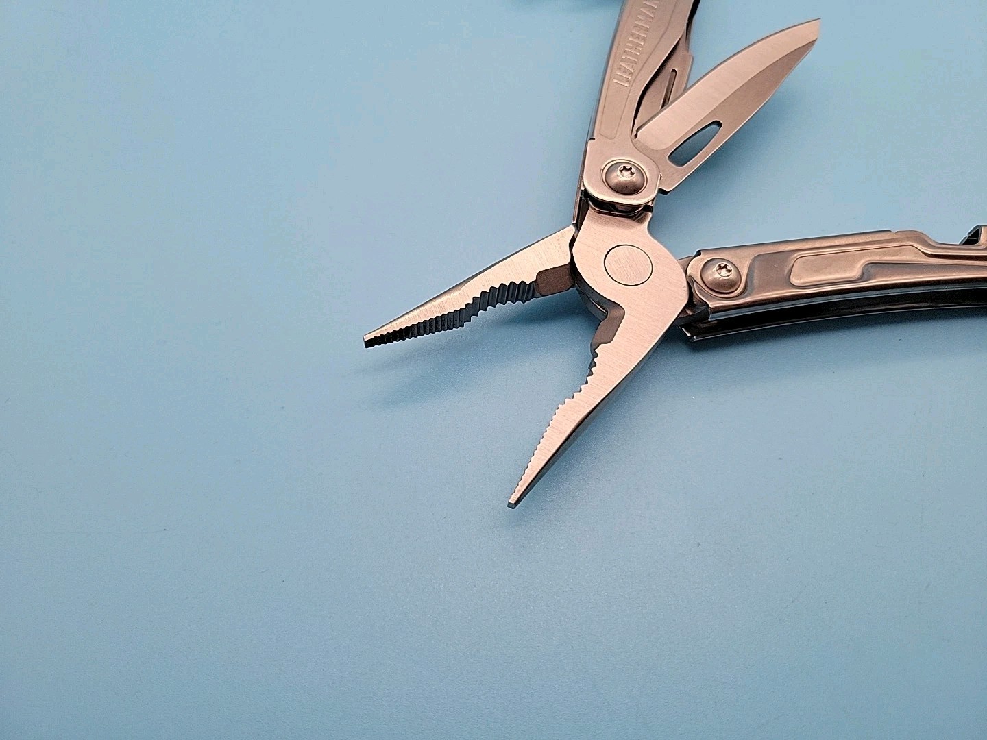 Leatherman Bolster Multi-Tool – Pliers, Knife, File, Screwdrivers, Bottle Opener