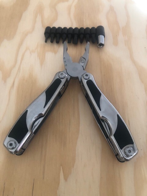 Pliers-14 IN 1-Multi tool Kit folding pocket tools w/sheath belt FULL size steel