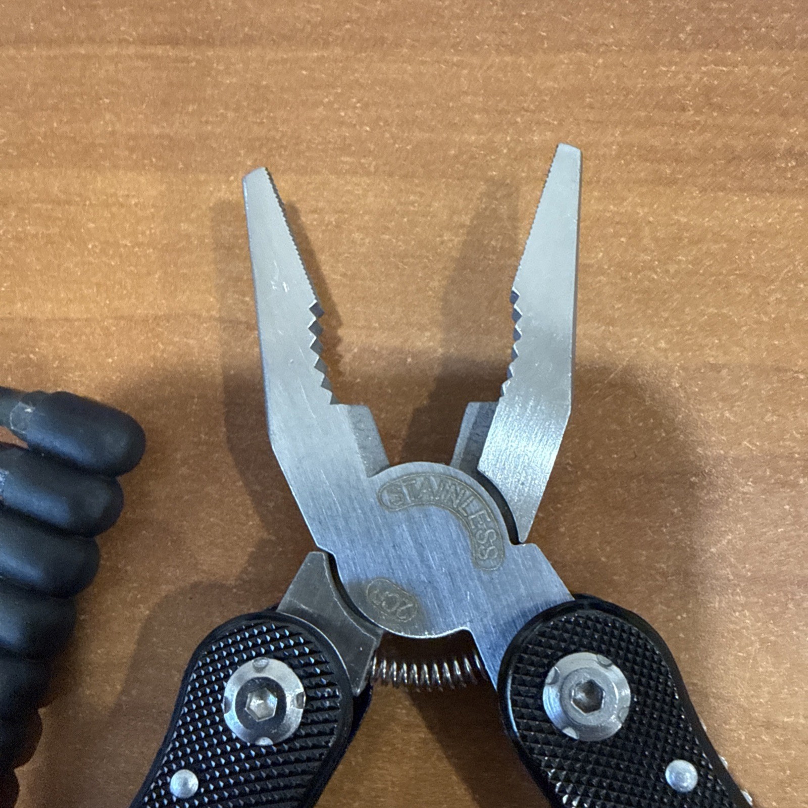 Multitool Pliers Set Stainless Steel 11 Screwdriver Bits Black Durable