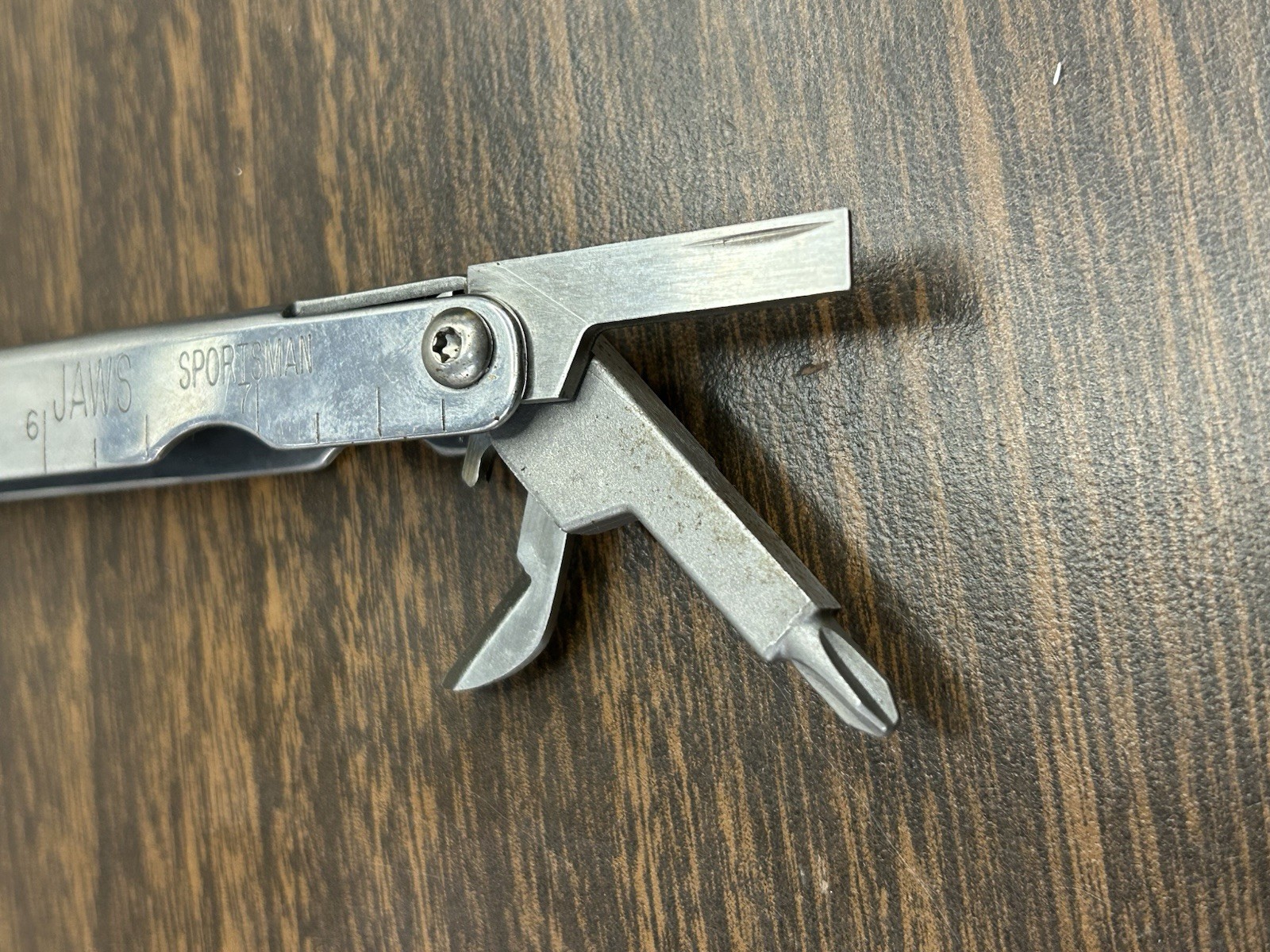 Bear MGC Cutlery Multi tool & Flashlight PK155MTF