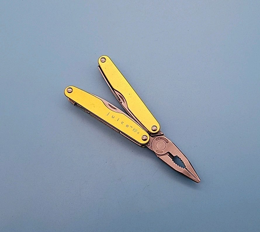 Leatherman JUICE KF4 Multi-Tool – Dated 0501 – File, Saw, Pliers, Screwdrivers