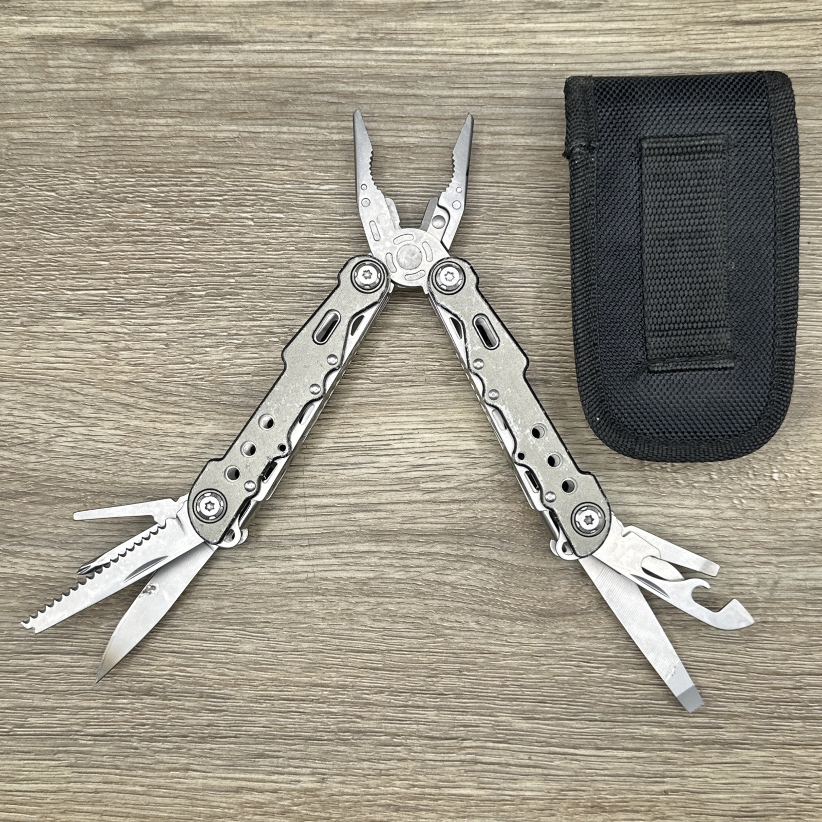 Camping & Hiking Hoffman Richter HR-100 13-In-1 Multitool Trekking Backpacking