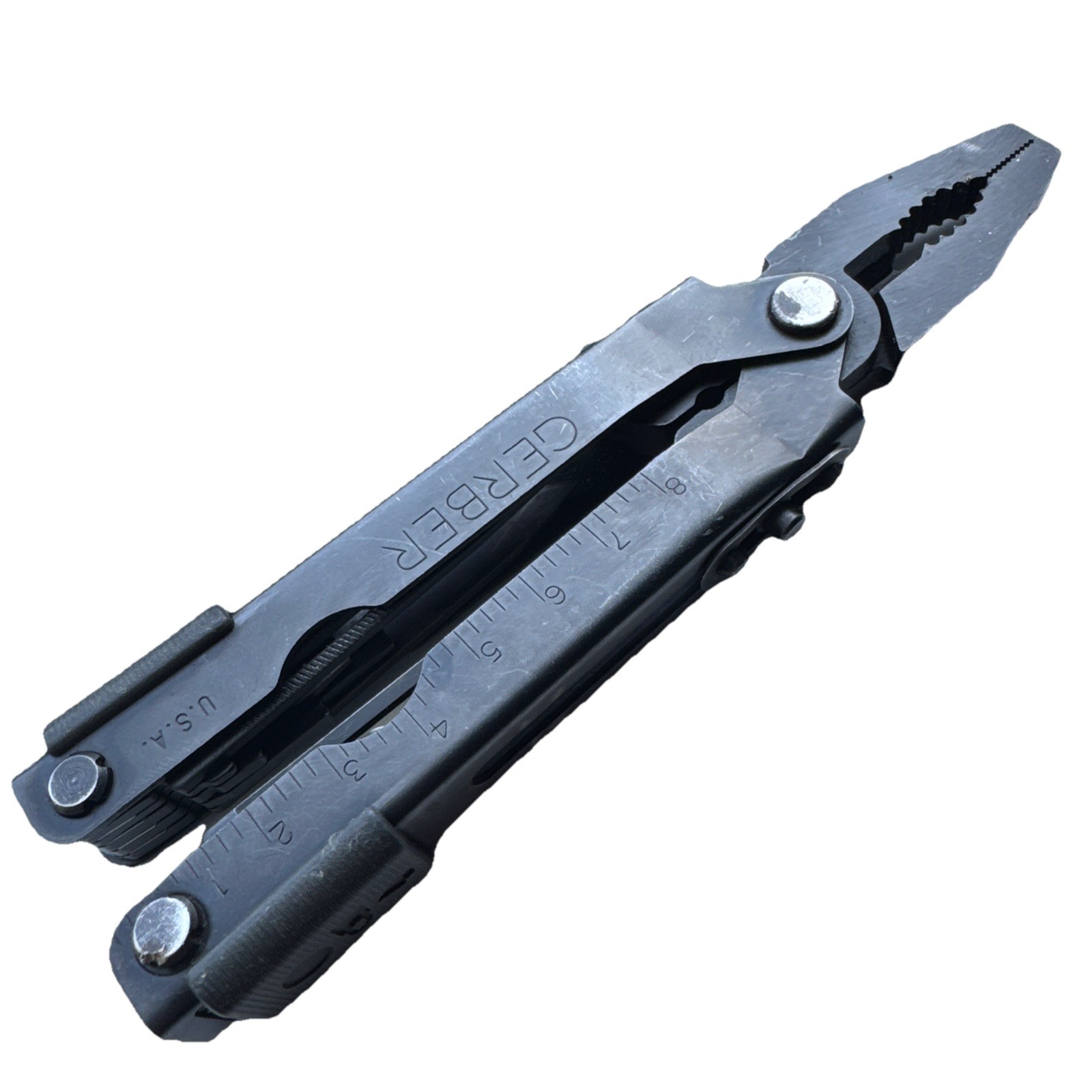 Gerber MP600 Multi-Plier Multi-Tool – Black Blunt Nose Pliers Tool