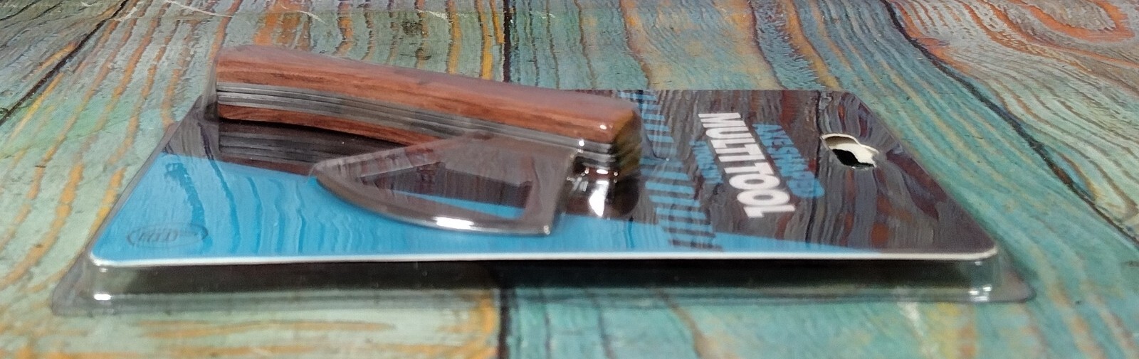 Thumbs Up! Axe Shaped Multi Tool – 5 Tools in 1 – NEW