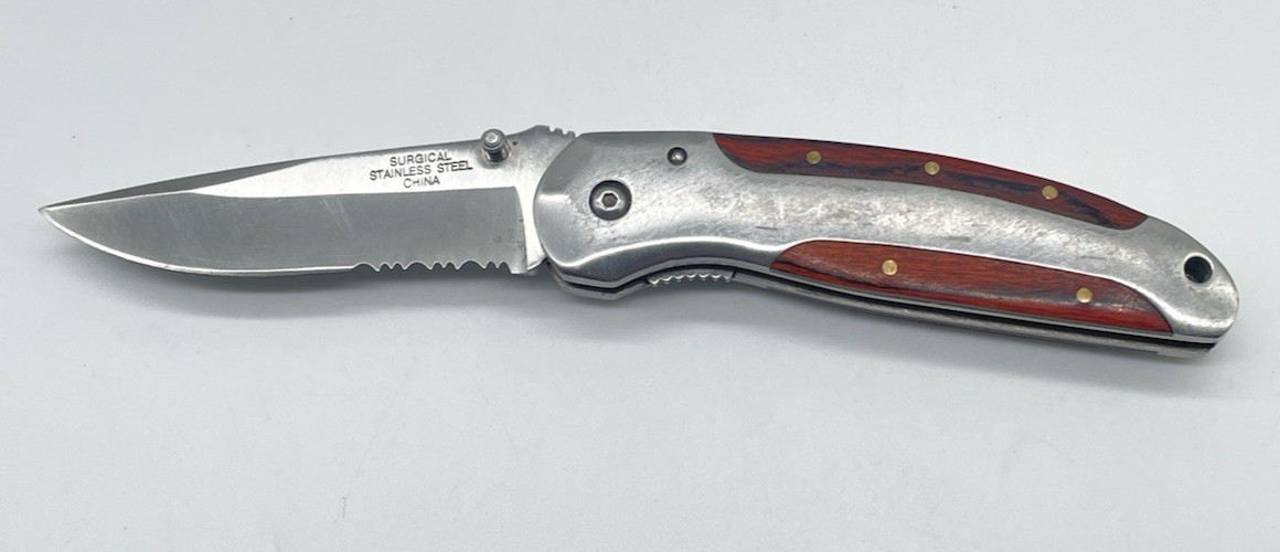 2 Winchester Pocket Tools : 1 Pocket Knife & 1 Multi Use Tool Pliers/Knife