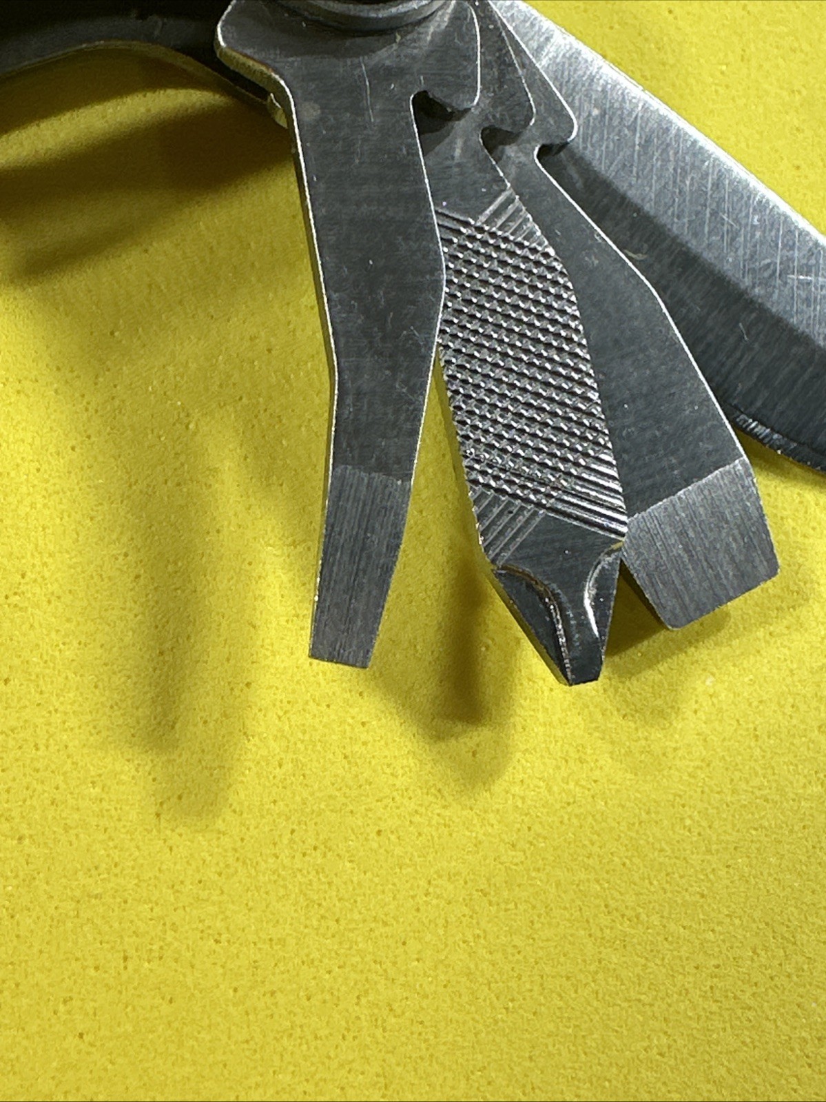 Gerber Curve multi-tool, silver and gray