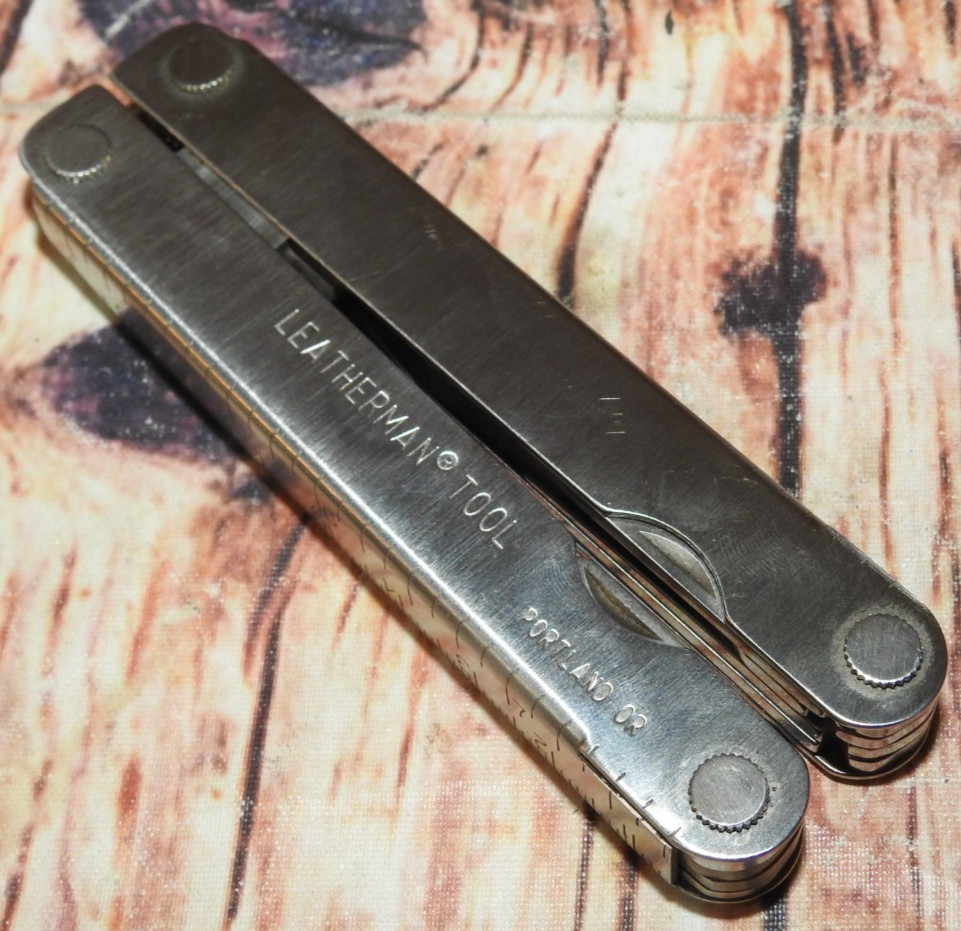 VTG Vintage Leatherman Tool 9 Multitool With Original Leather Sheath