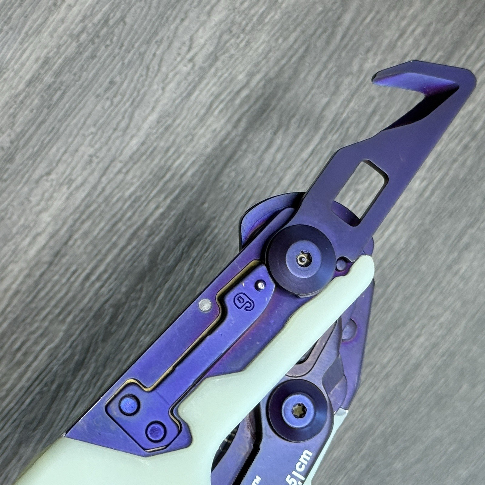 Leatherman Raptor Glow Limited Edition Raptor Purple Raptor Purple Glow 341/500