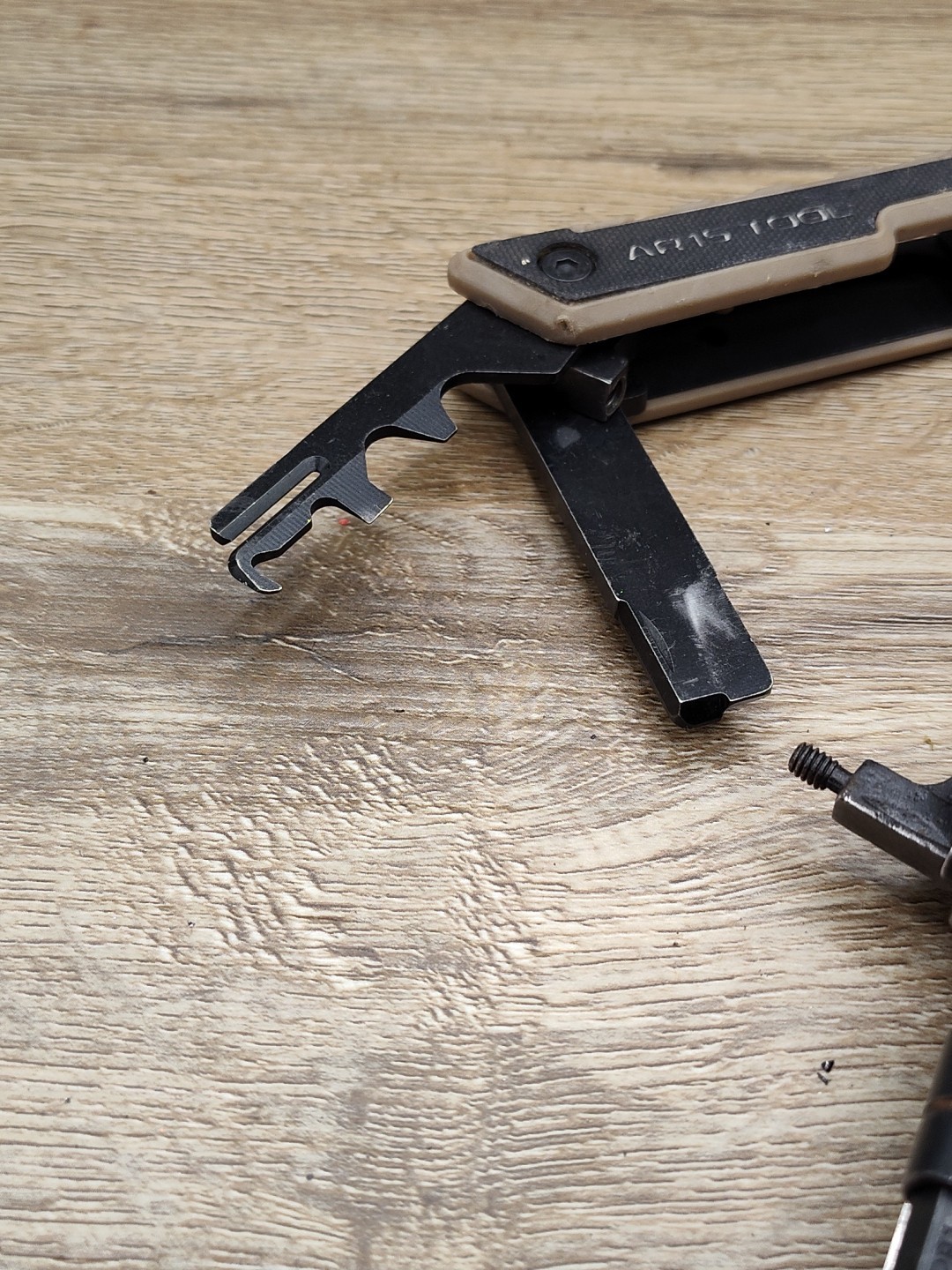 Real Avid Multi-Tool AR15 Hunting Rifle Tool Pliers Knife More!