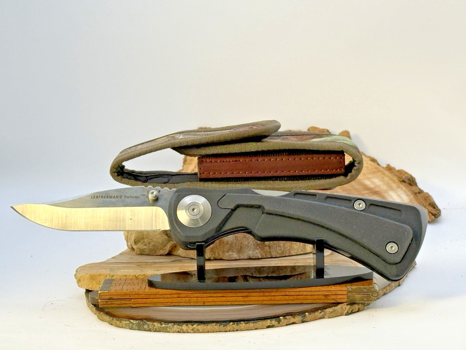 Vintage Leatherman Selway Tactical Knife with original Camo Leather Case–274.26
