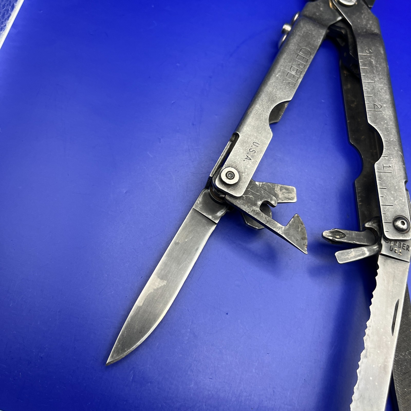 Vintage Gerber MP600 Black Oxide Multi-tool