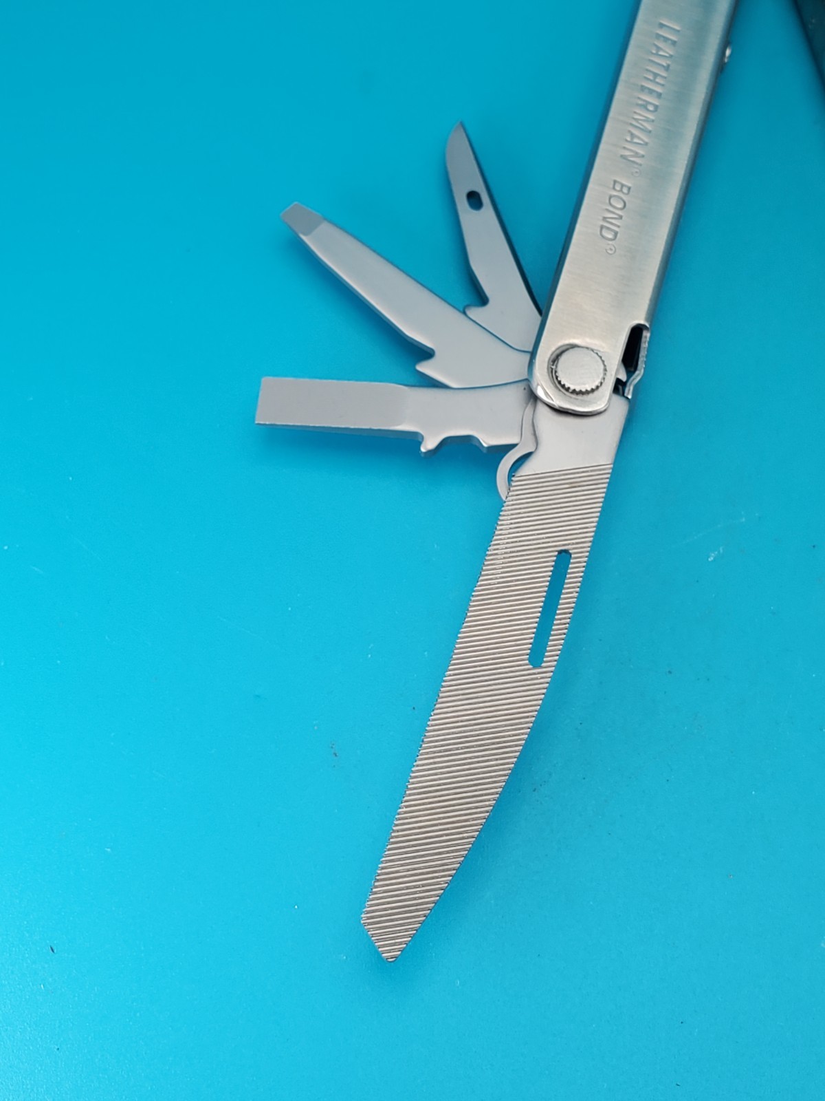 LEATHERMAN Bond Multitool, Stainless Steel Everyday Tool!