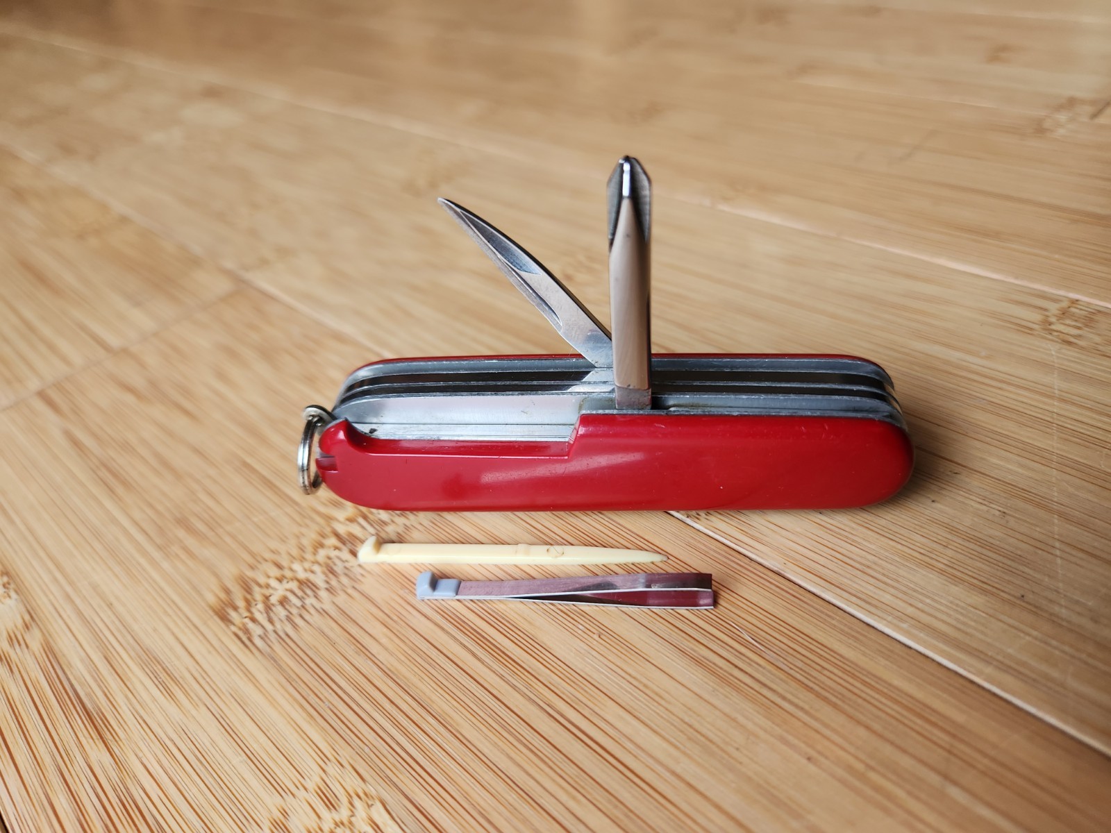 1970’s Victorinox/VICTORIA Fieldmaster Swiss Army Knife/Clip-Point/Square Philli