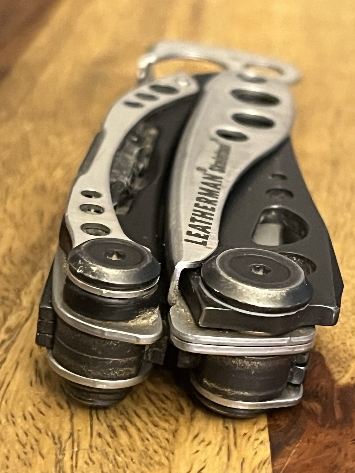 2020 Leatherman Skeletool MultiTool Black Oxide SUPER NICE!! w/New Nylon Sheath
