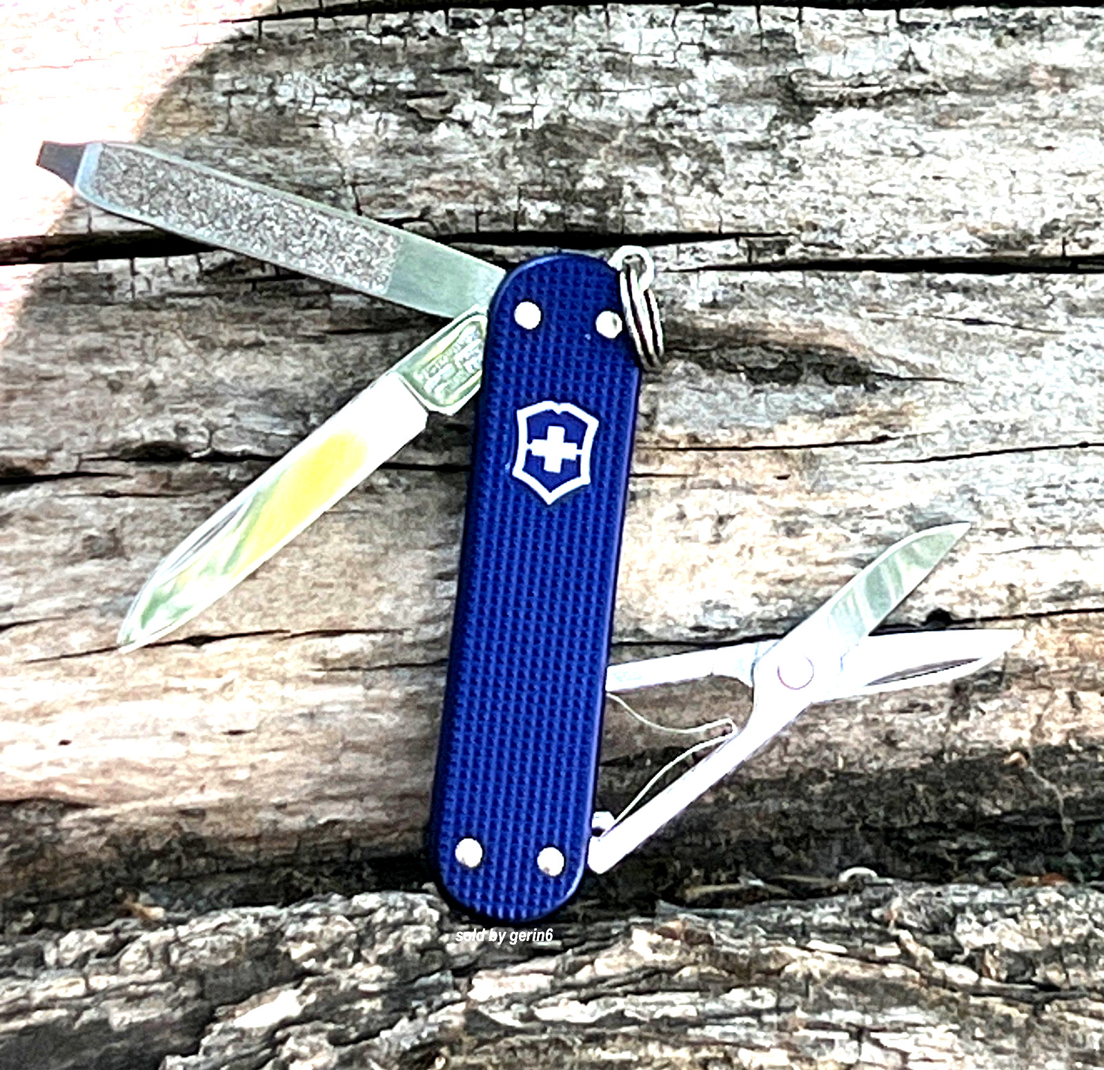 Swiss Army Knife, Classic Alox Night Dive Blue Victorinox 0.6221.222G New In Box