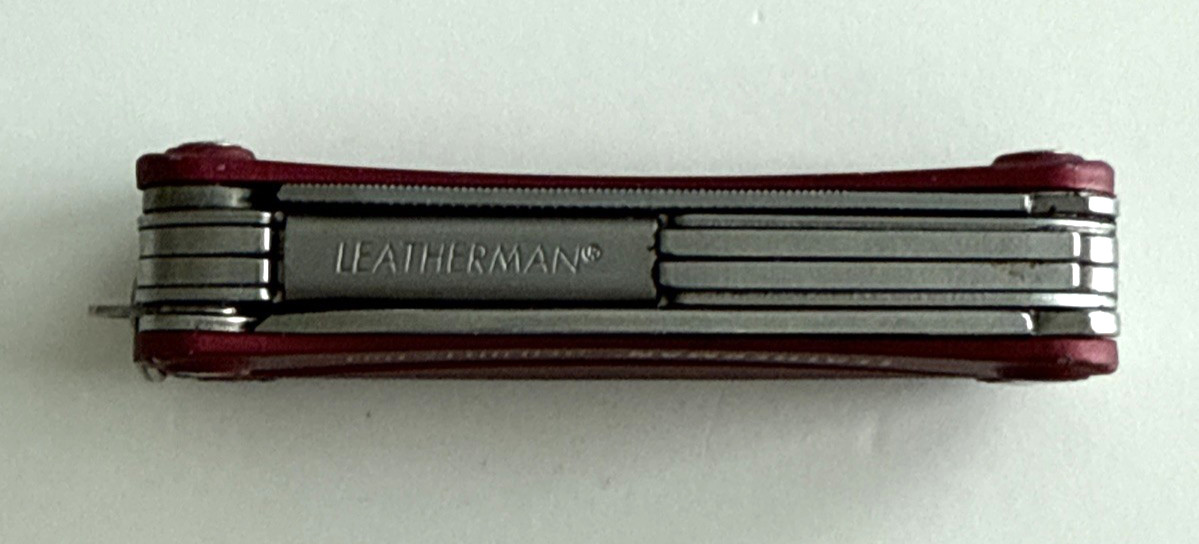 Leatherman Squirt PS4 Red Multi-Tool USA – Broken Scissors Spring