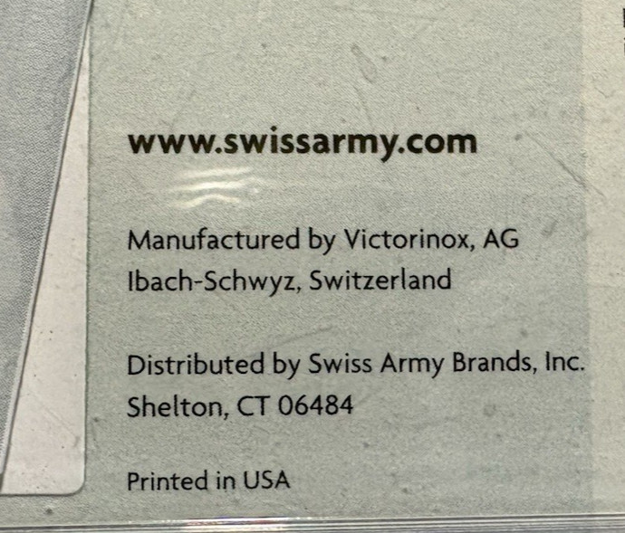 Victorinox Classic SD Silver Alox, Swiss army knife. New sealed in blister pack