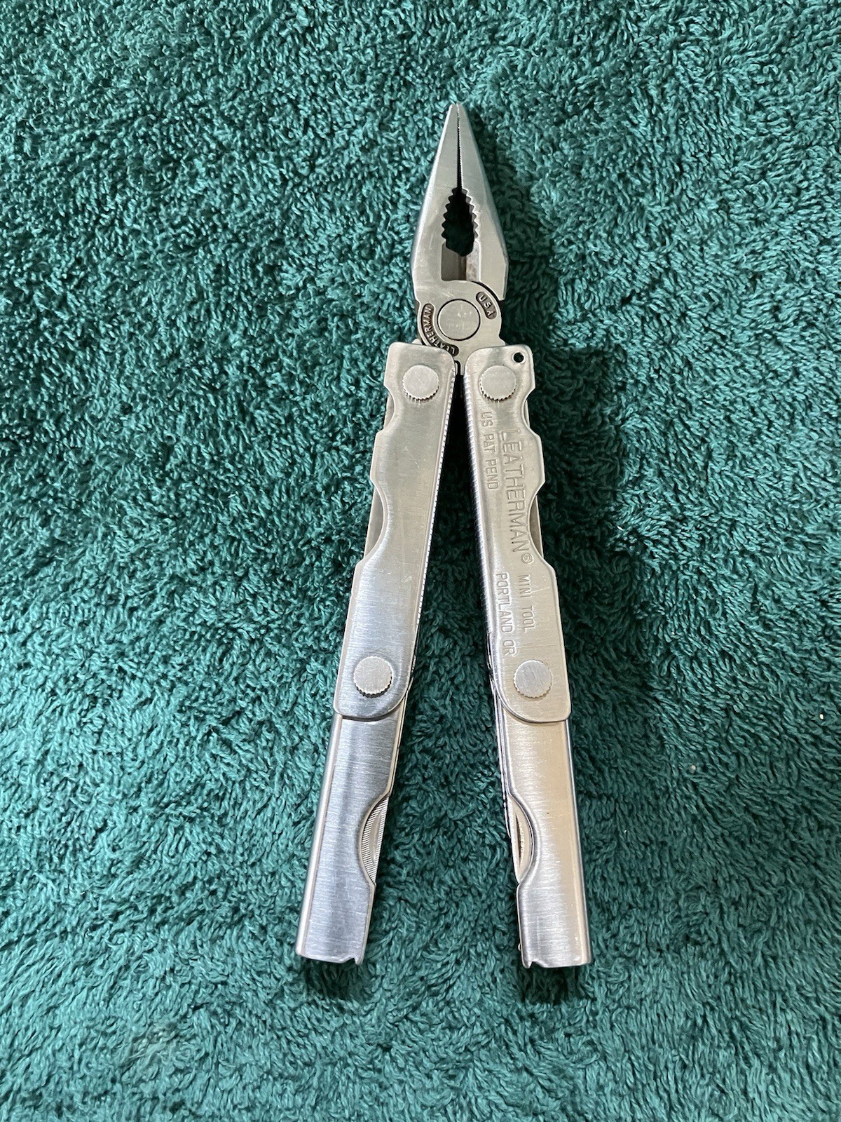 Leatherman MINI TOOL multitool. US PAT PEND on One Side 1986-88