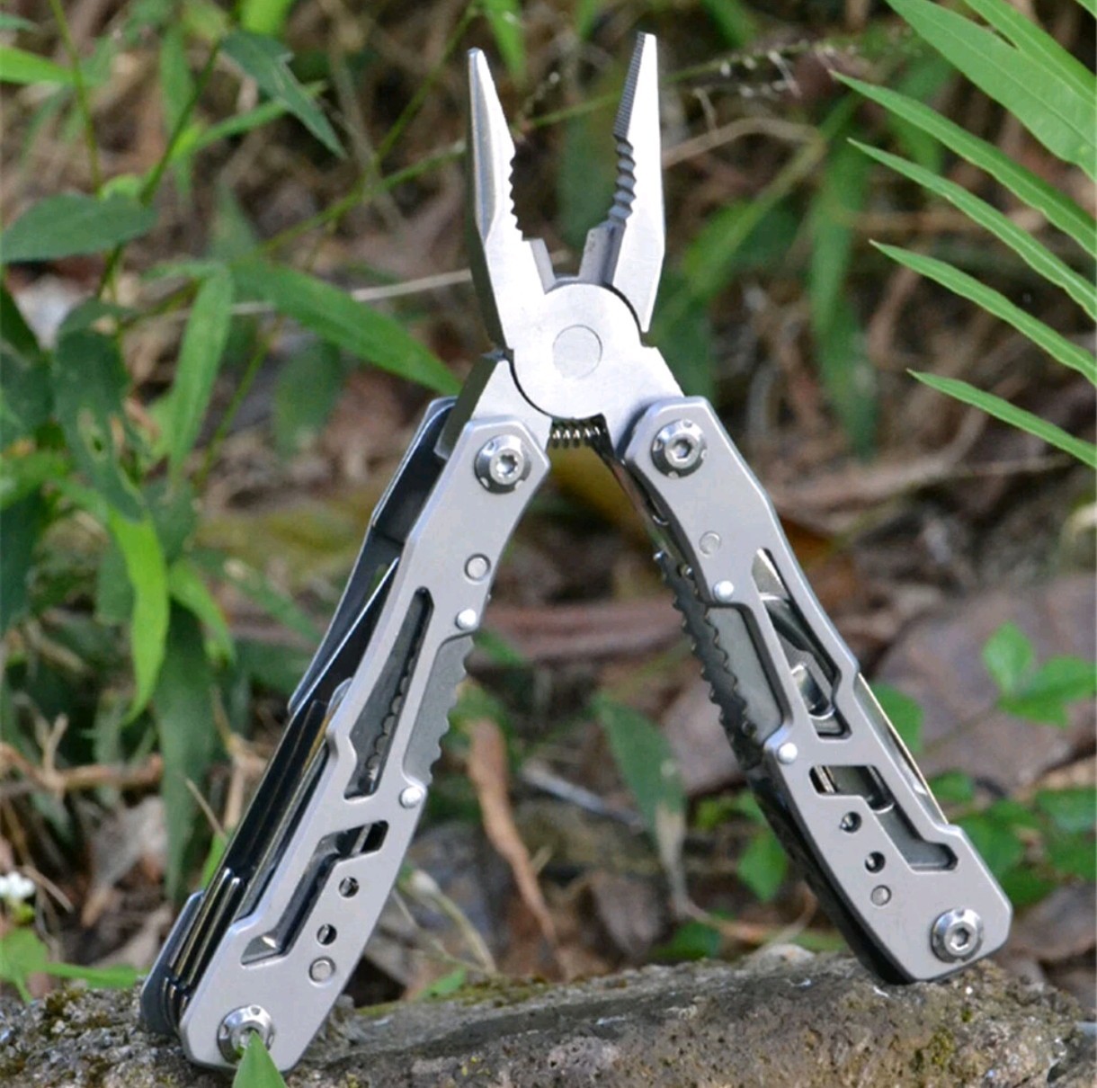 Multi Tool 13 in 1 Mini Keychain Outdoor Knife Pliers Camping L-size