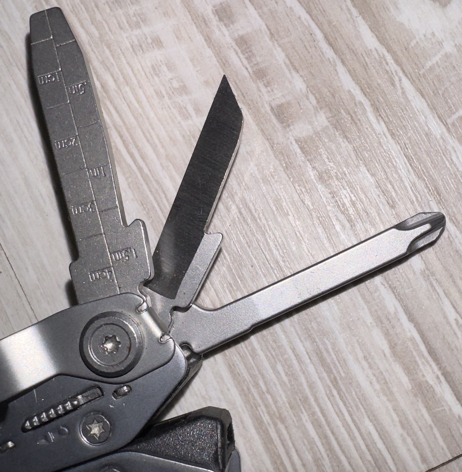 Used Grey Gerber Suspension NXT Multi-Tool Plier Scissor knife Ruler Screwdriver