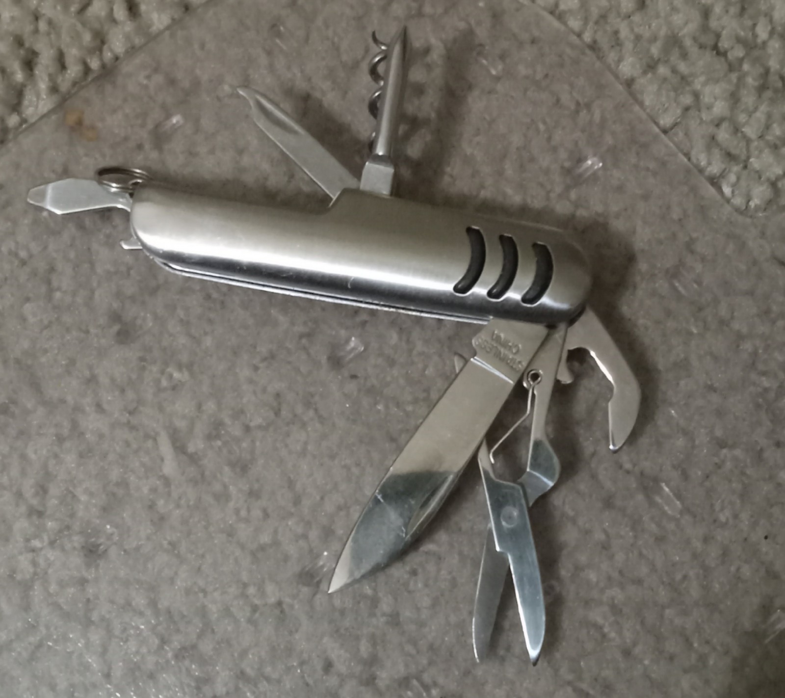 Five 8-IN-1 MULTI USE POCKET KNIVES NEW. ALL FIVE FOR $20