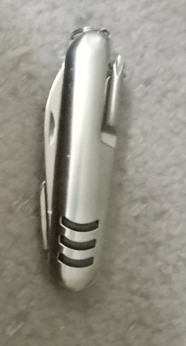 Five 8-IN-1 MULTI USE POCKET KNIVES NEW. ALL FIVE FOR $20