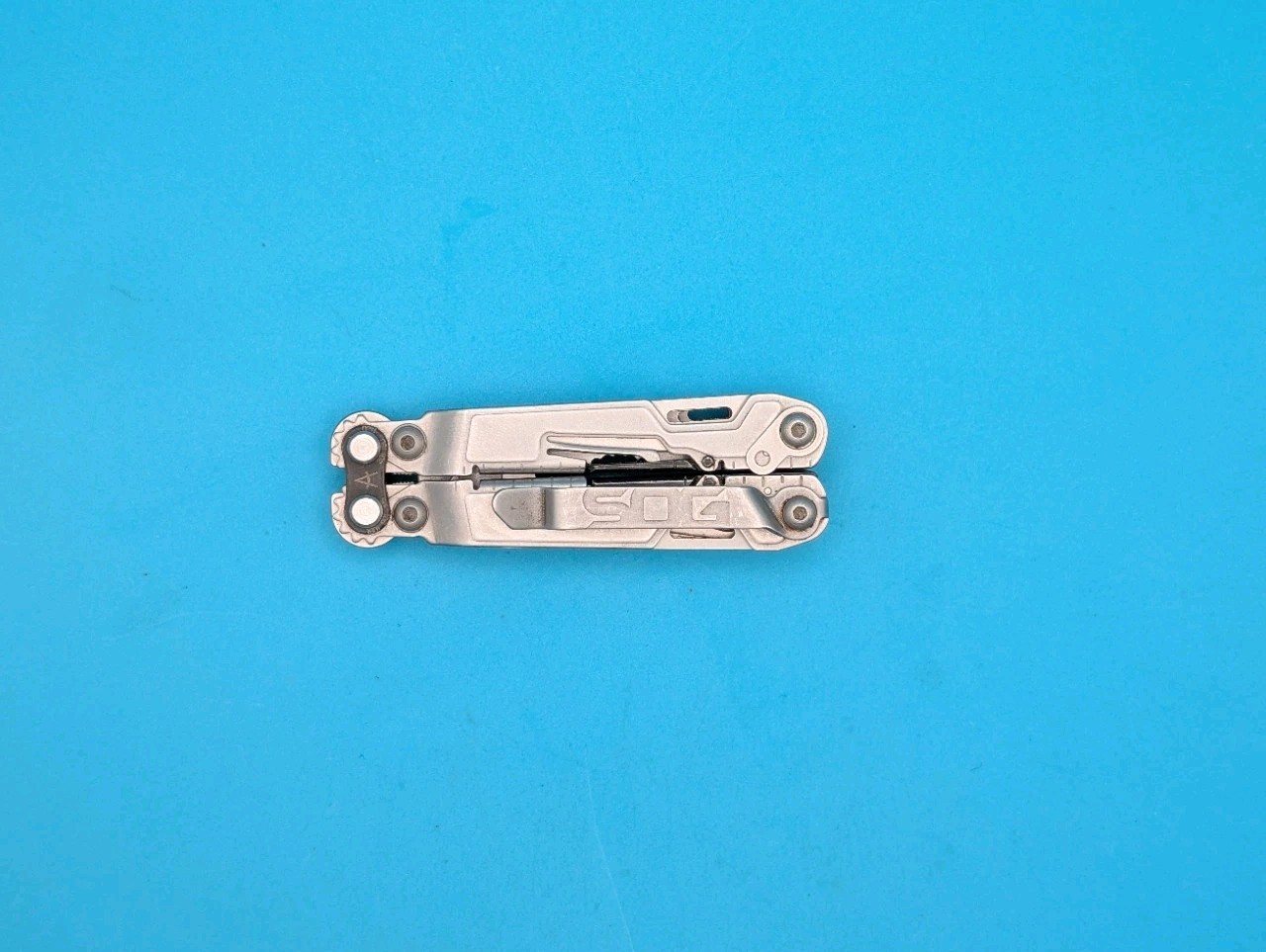 SOG PowerPint Tool Compact Lightweight Silver Multi-Tool!
