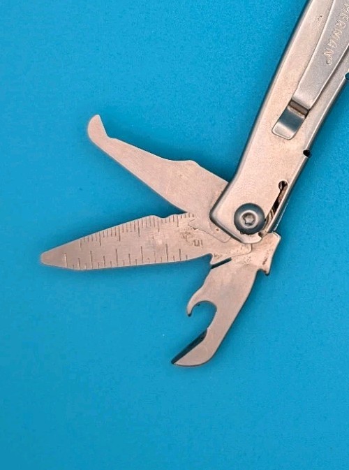 Leatherman Rev 3.8″ Multi-Tool, Stainless!
