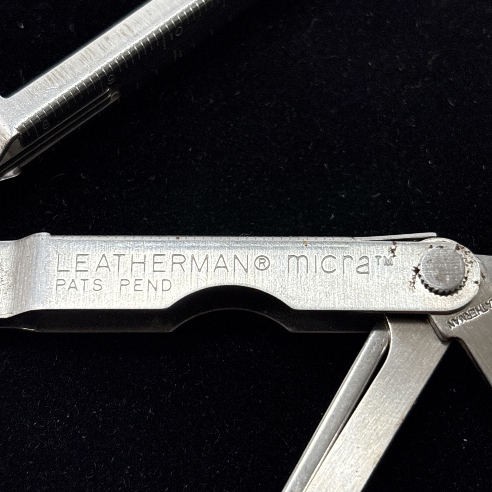 Leatherman Micra Keychain Multi-Tool Knife Scissors Stainless Steel Pat Pend