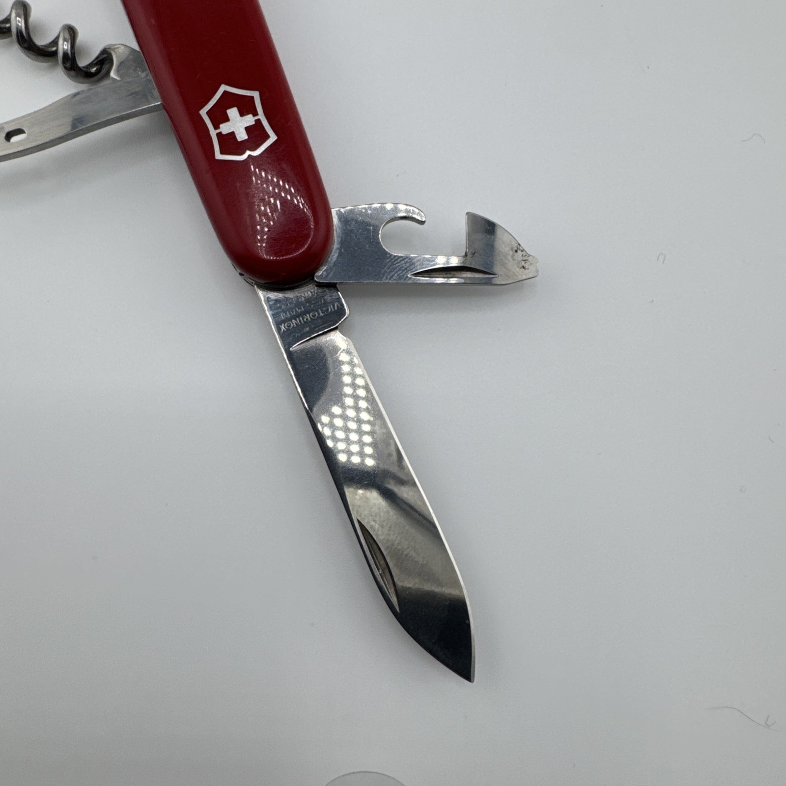 Victorinox Tourist Swiss Army Knife Red 84mm Folding Pocket Multi-Tool EDU